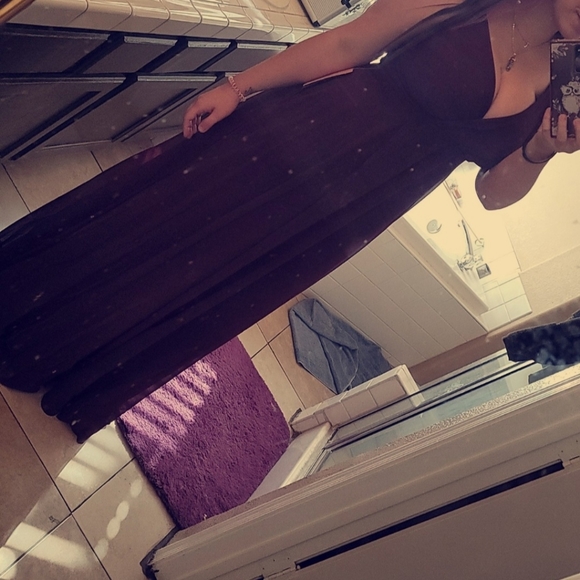 Maroon brides Maid dress - Picture 2 of 3